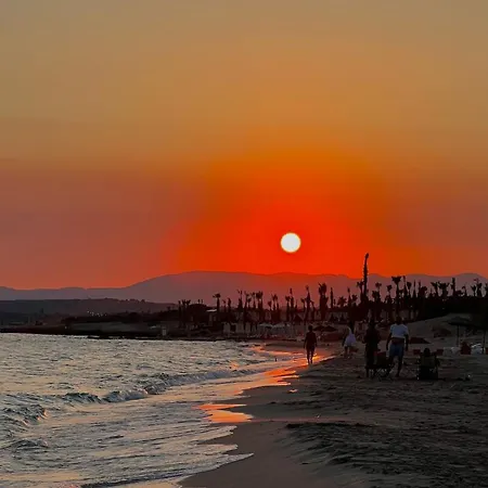 Alacati Muestakil Havuzlu Villa