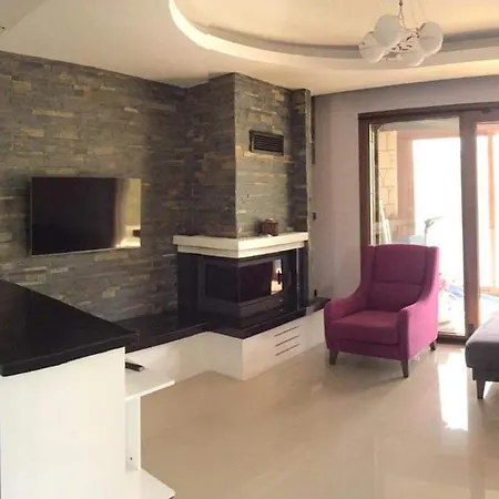 Villa Alacati Muestakil Havuzlu *