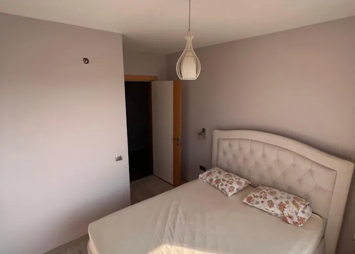 فيلة Alacati Muestakil Havuzlu *